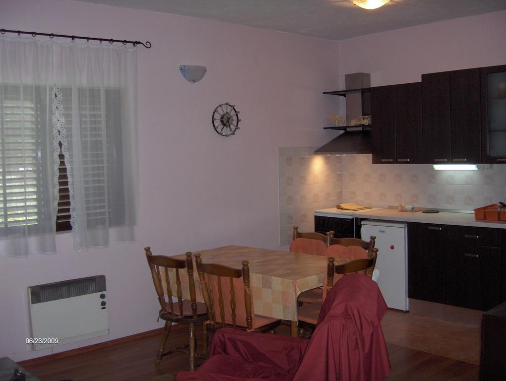 Apartment Raslina Rom bilde